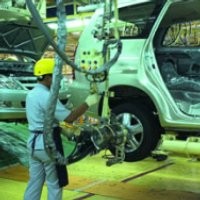 Kredit Manufaktur akan Seret Setelah BBM Naik